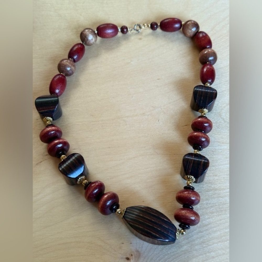 Glass Beaded Necklace in Red and Brown